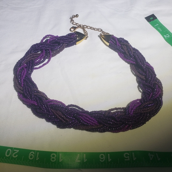 Purple multi stran beaded necklace. - Picture 10 of 11
